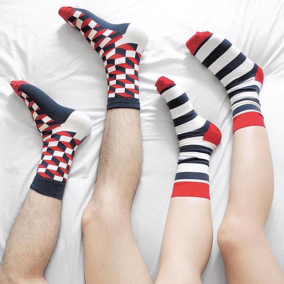 Κάλτσες με σχέδια τύπου happy socks