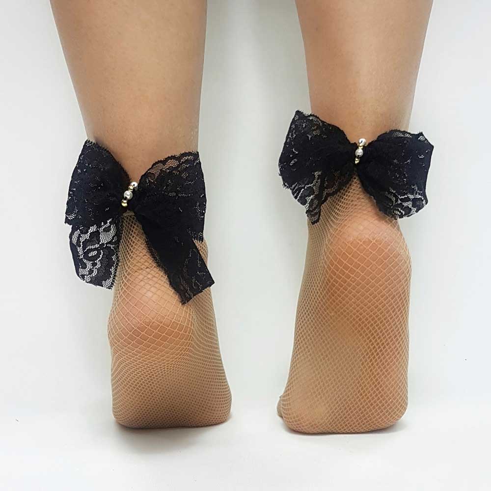 Κάλτσα μπεζ διχτυωτή με δανδελωτό φιογκο, στρας και περλες μ