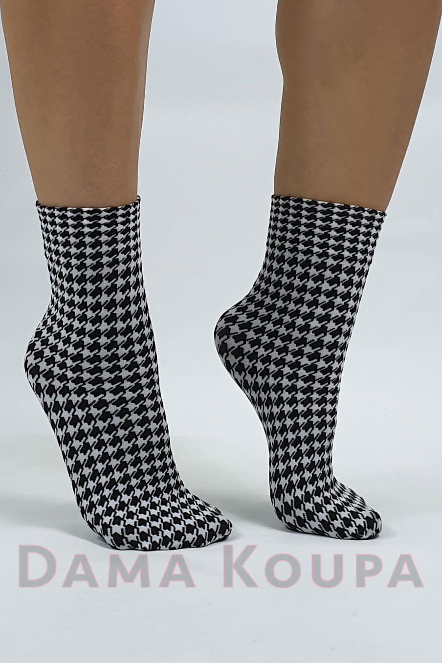 Κάλτσες με γεωμετρικά σχέδια