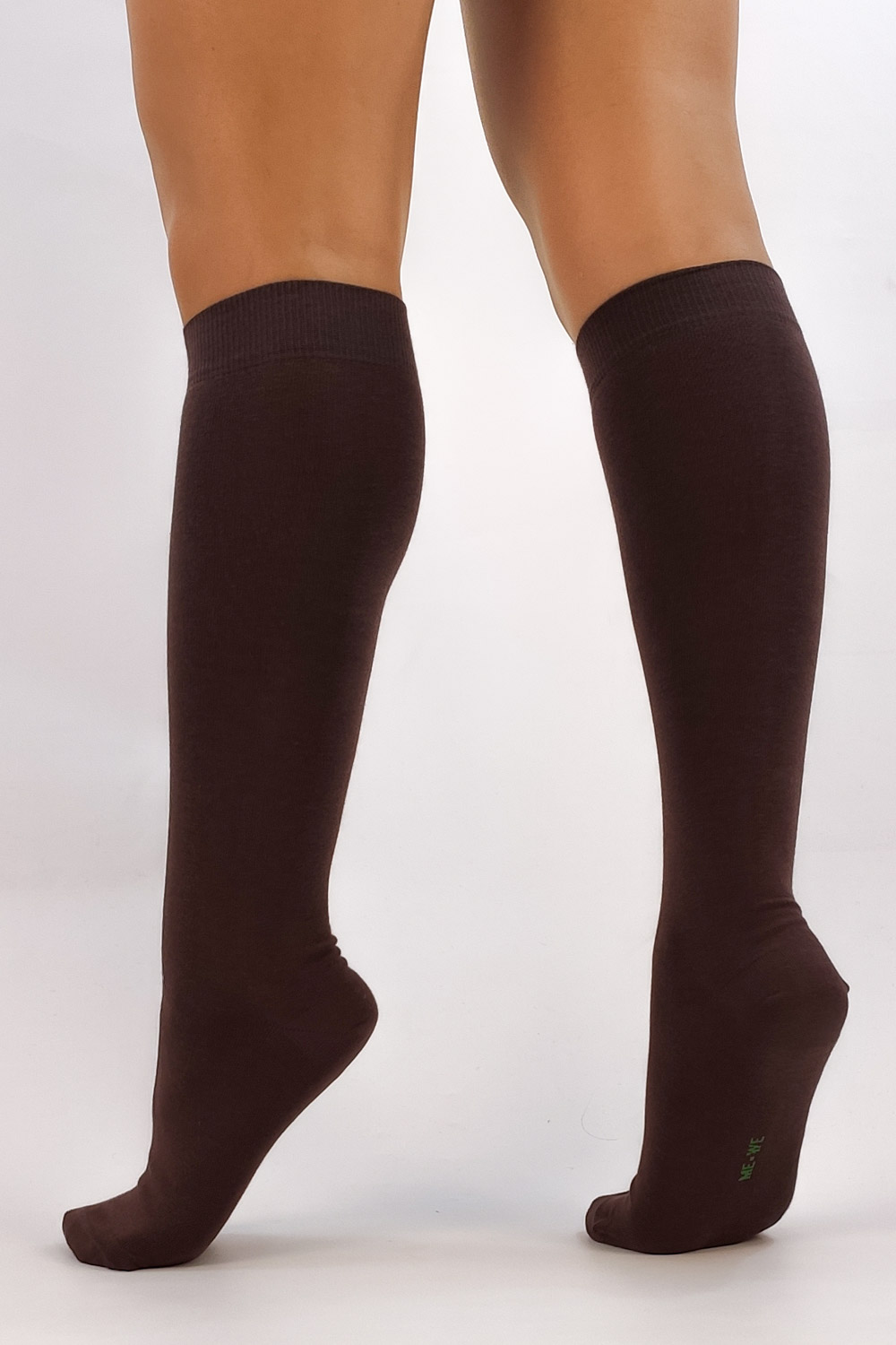 Μακριές μονόχρωμες γυναικείες κάλτσες